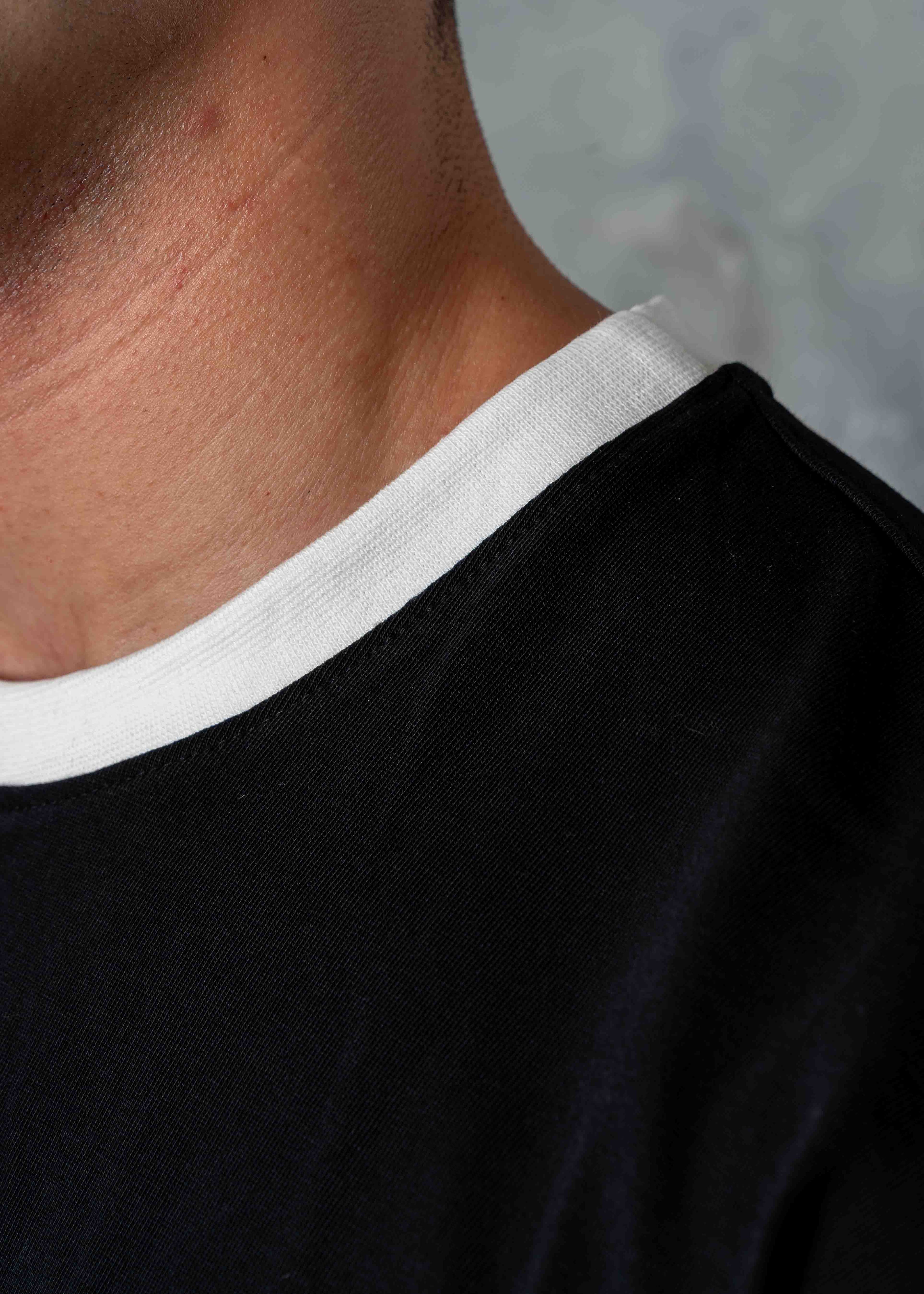 Regular Fit Contrast Trim Crewneck T-Shirt - black