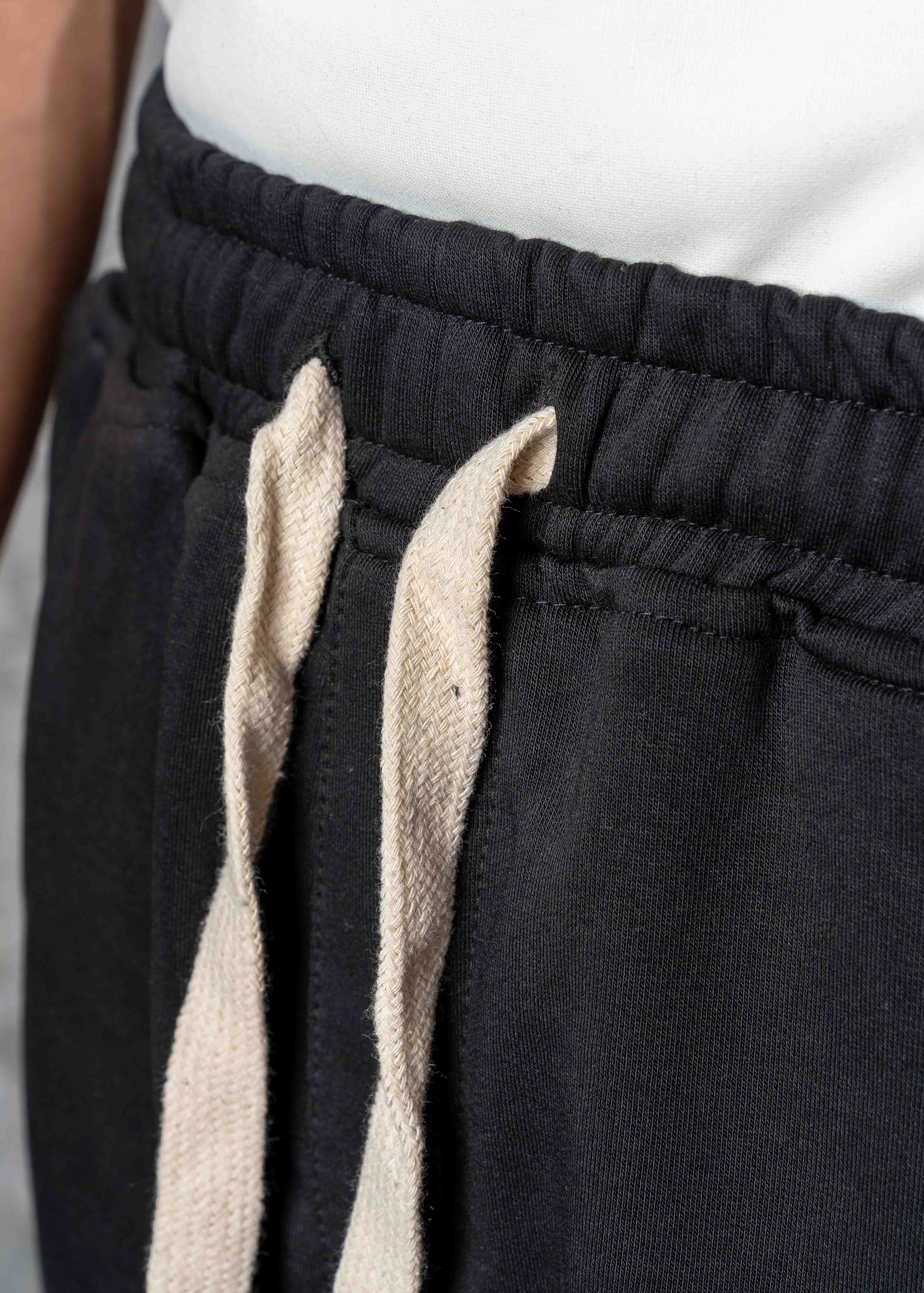 Relaxed Straight Sweatpants - black