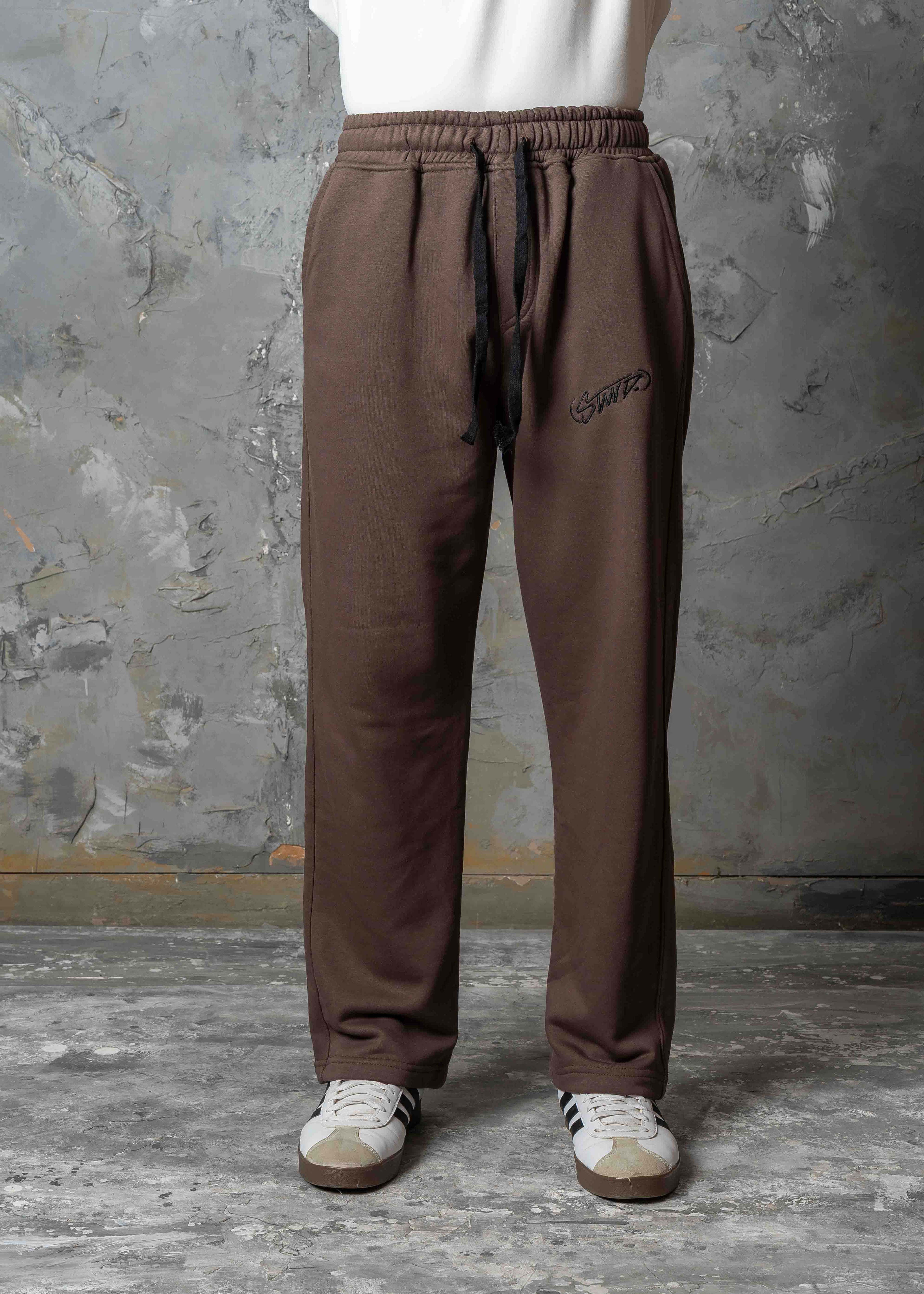 Relaxed Straight Sweatpants - brown