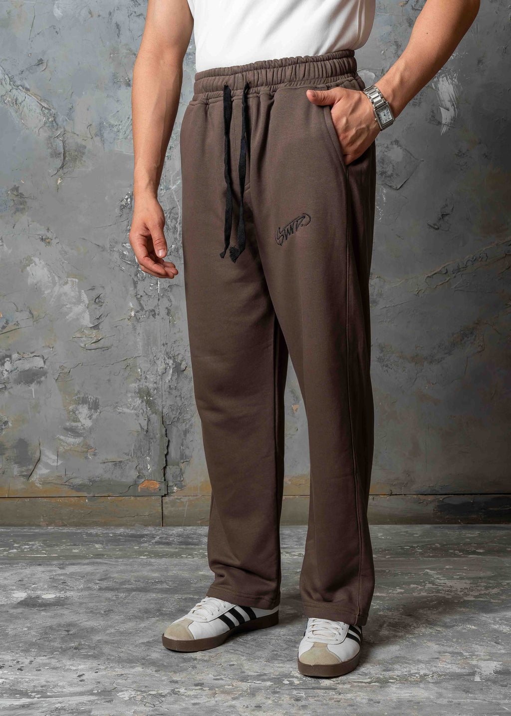 Relaxed Straight Sweatpants - brown